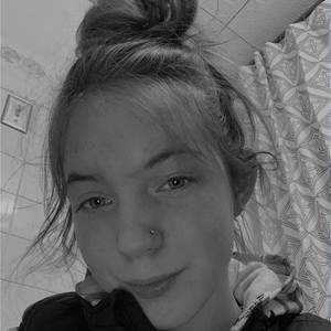 Meet your Posher, Mackenzie